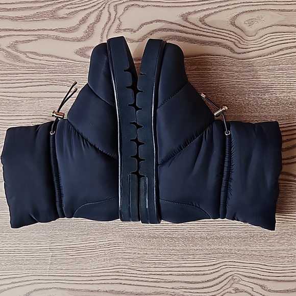 Stuart Weitzman blue polar lug quilted boots snow rain size 6.5 - Picture 13 of 16